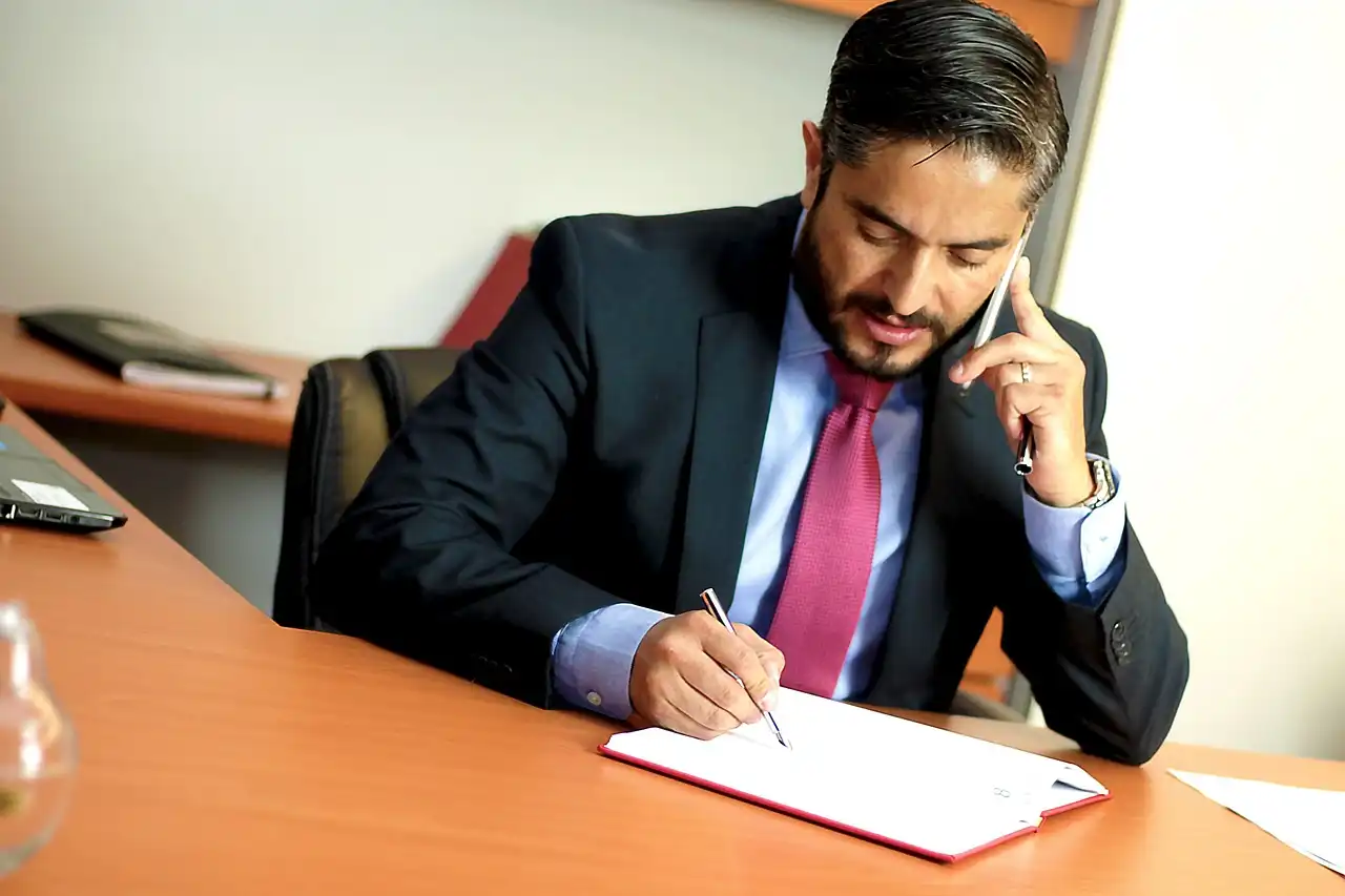 atención directa con un experto, sin intermediarios.